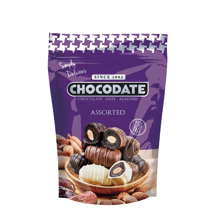 Dattes Chocodate assorties en chocolat, mélange de dattes fourrées et enrobées de chocolat, présenté dans un assortiment varié.