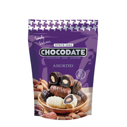 Dattes Chocodate assorties en chocolat, mélange de dattes fourrées et enrobées de chocolat, présenté dans un assortiment varié.