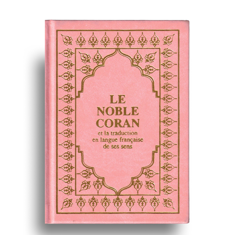 Coran AR/FR Sana Edition, format 15x22 cm, rose claire, couverture élégante, texte arabe et français visible sur la page