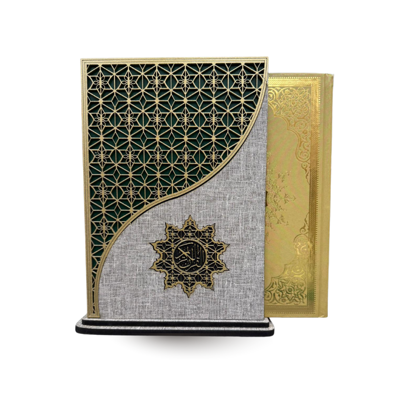 Coffret Coran Gold Silver d'Ensar, Coran arabe avec couverture dorée et argentée, design élégant et détails traditionnels.
