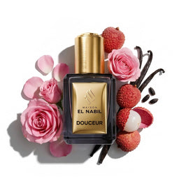 Parfum Nabil Roll-On Douceur 5ml, flacon en verre avec applicateur à bille, parfum floral fruité aux notes ambrées.