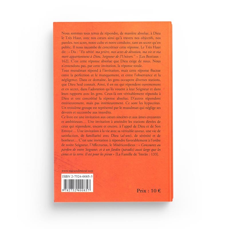 Livre "Répondre à l'Appel de Dieu" d'Asma Bint Rashid Ar-Ruwayshid, maison d'Ennour, couverture avec titre visible.