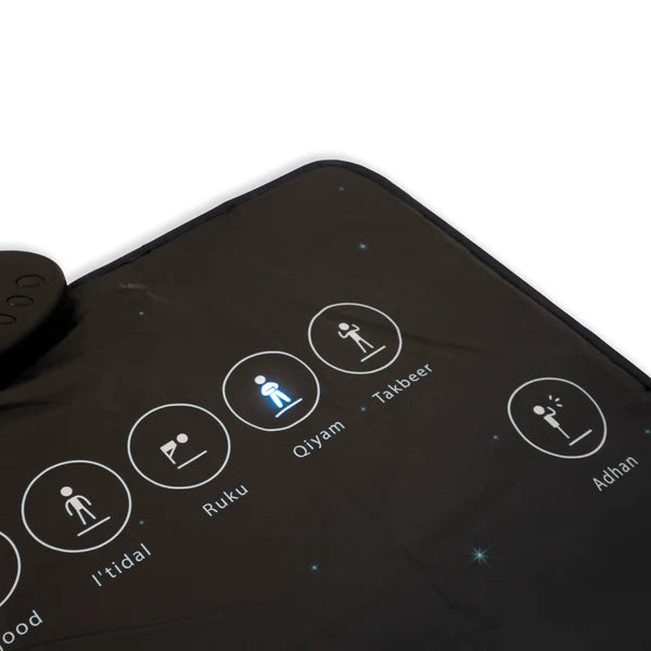 Tapis de prière interactif intelligent My Salah Mat pour adultes, avec design moderne et surface douce pour la prière.
