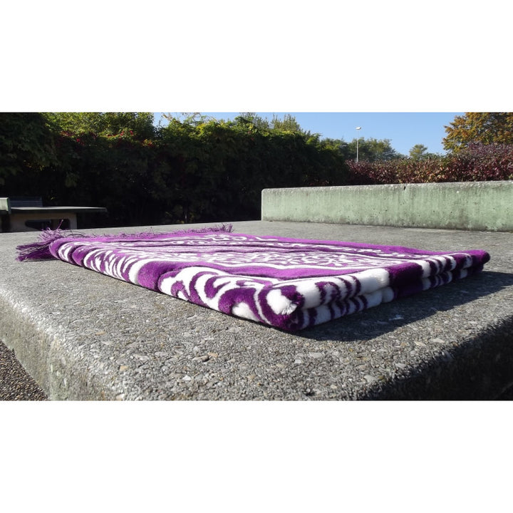 Tapis de Prière épais, Grande Taille (117 x 82 cm), Confortable - Fond Violet & Motif Blanc