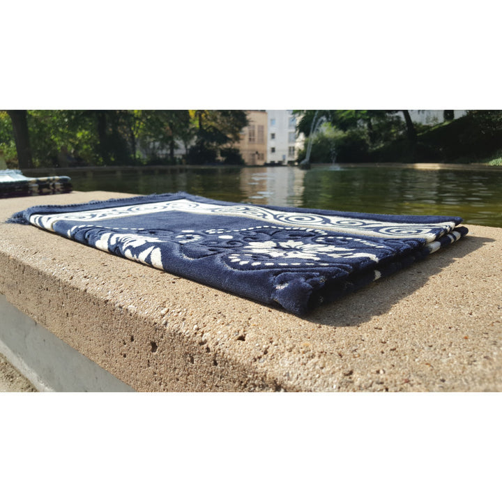 Tapis de Prière - Motif Fleurs - Couleur Bleu Marine