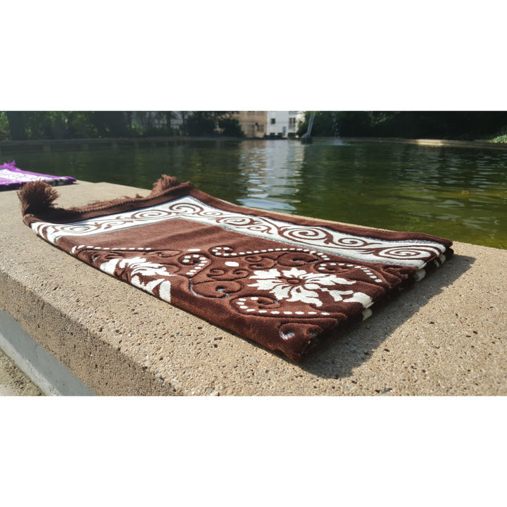 Tapis de Prière - Motif Fleurs - Couleur Marron