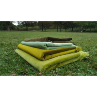 Tapis de prière en velours luxe vert sauge, Sana Edition, couleur unie, doux et élégant pour la pratique religieuse.
