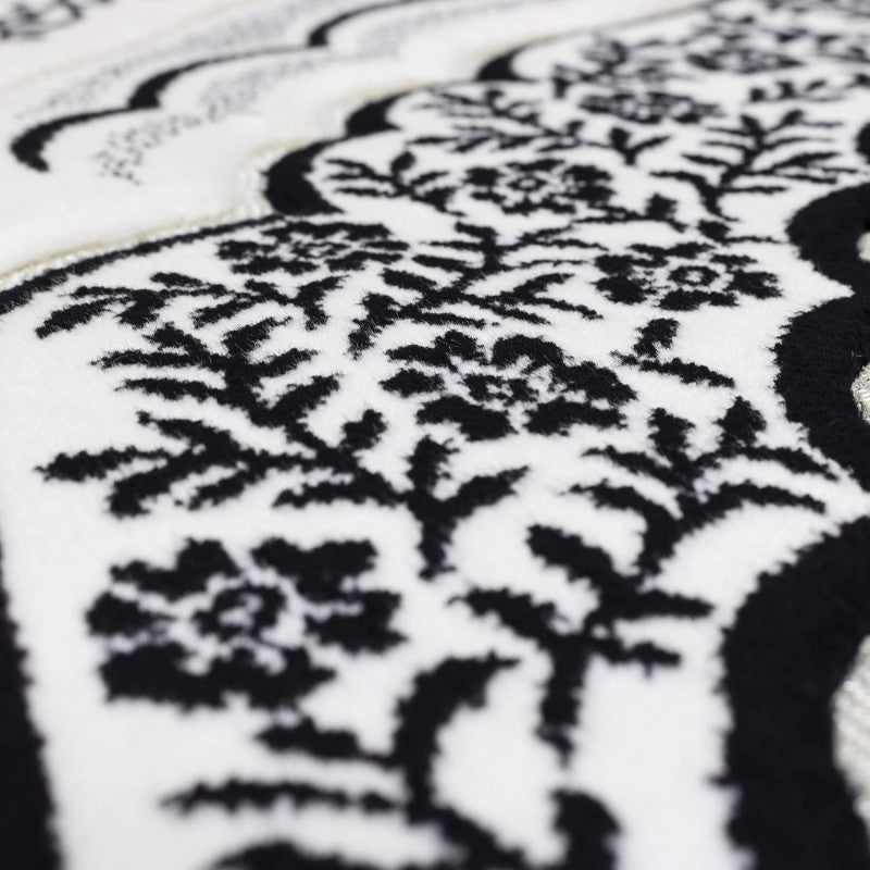 Tapis de prière en microfibre noir avec mémoire de forme, confort orthopédique, très épais (25cm) de Sana Edition.