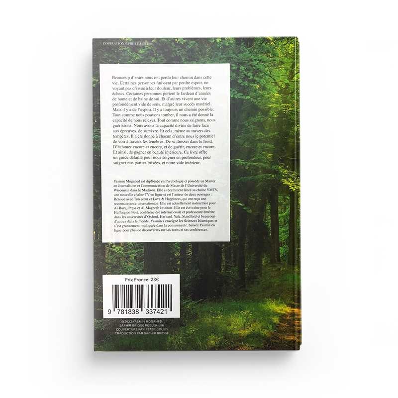 Livre de Yasmina Mogahed, "Soigner Le Vide Intérieur", couverture avec titre en texte blanc sur fond neutre.